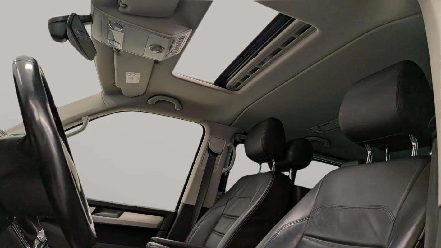 Volkswagen Multivan - Photo 6