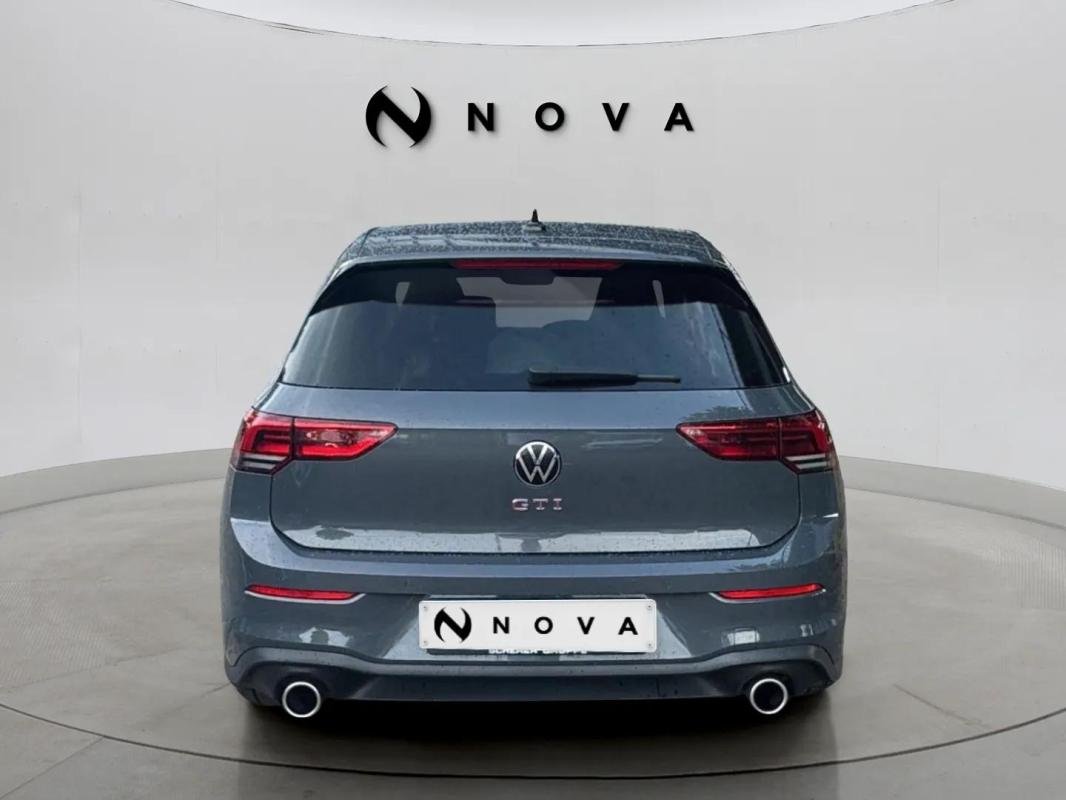 Volkswagen Golf - Photo 2