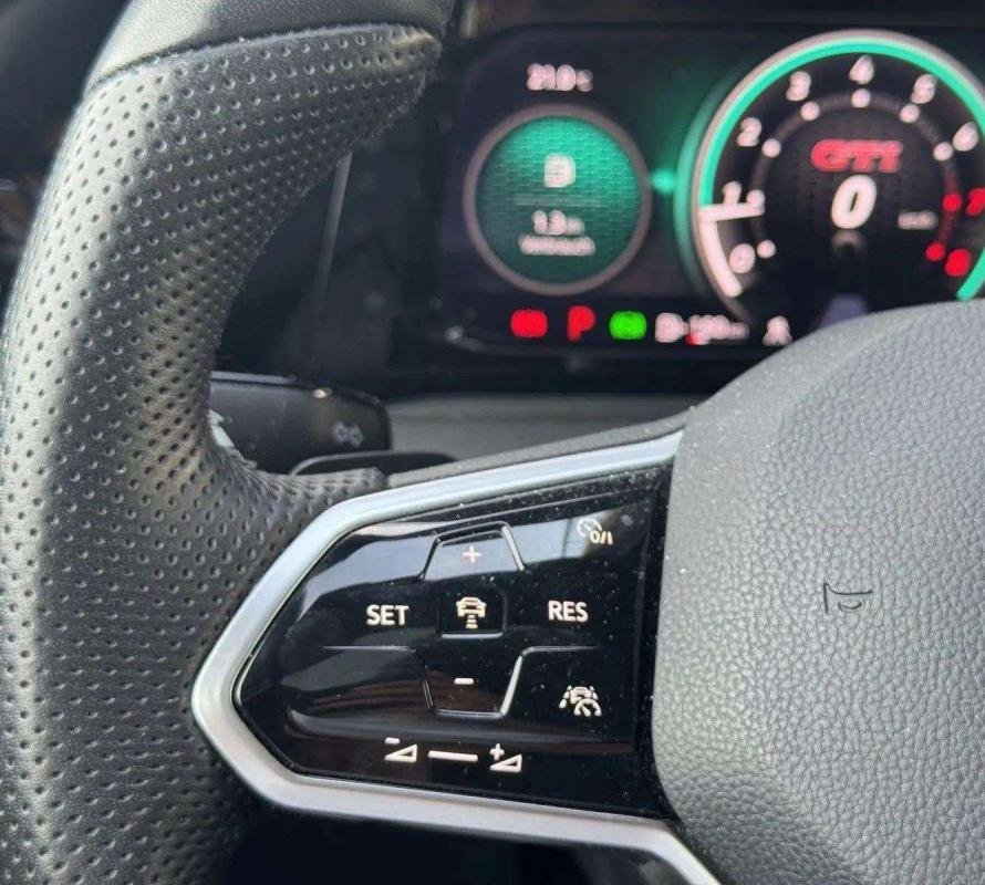 Volkswagen Golf - Photo 6