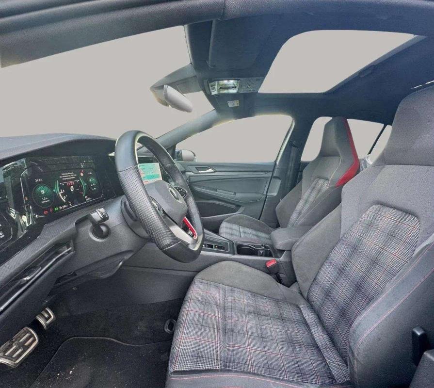 Volkswagen Golf - Photo 9
