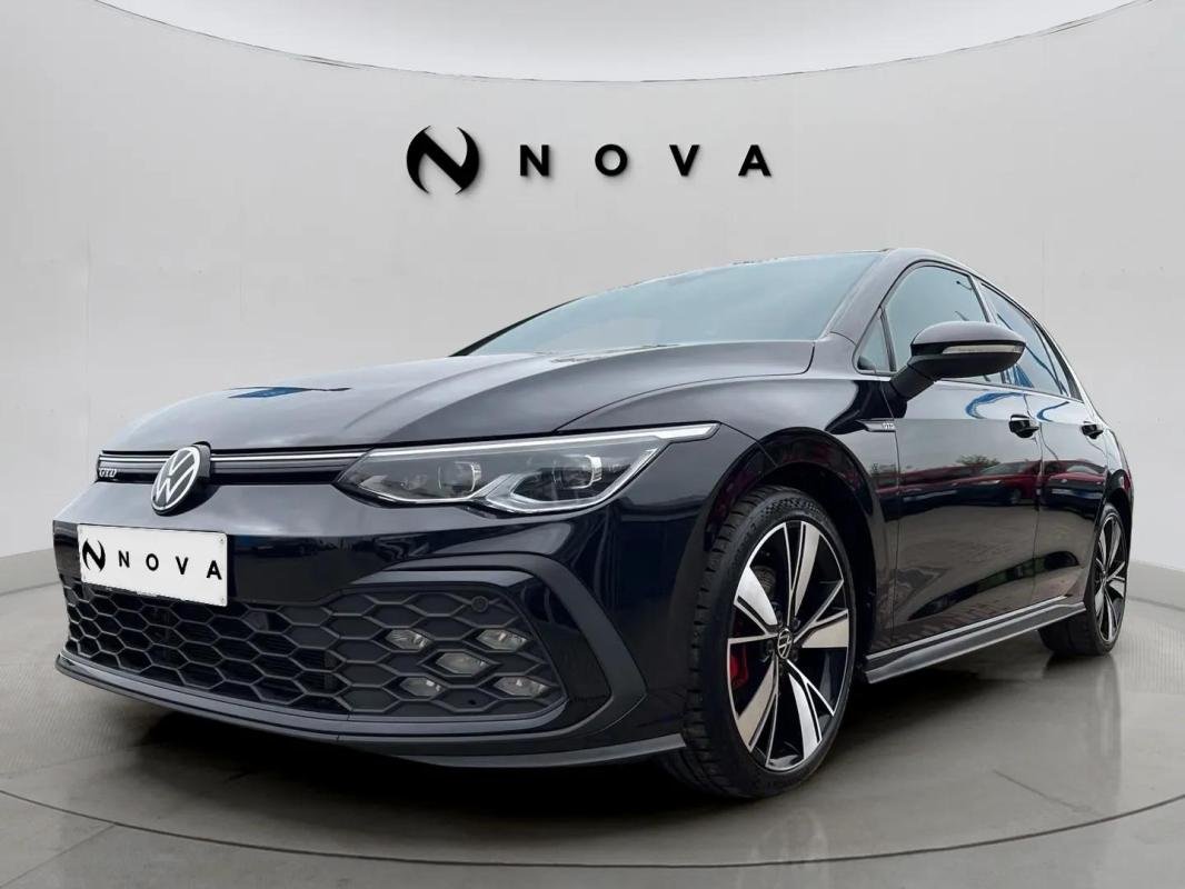 Volkswagen Golf - Photo 1