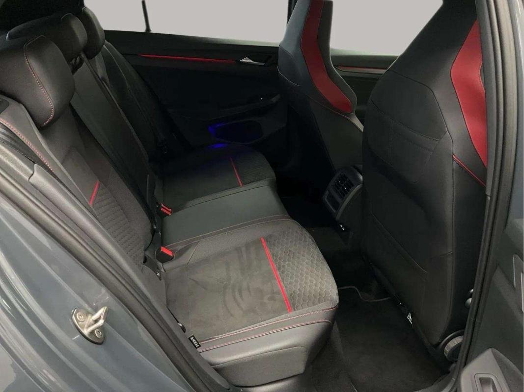 Volkswagen Golf - Photo 5