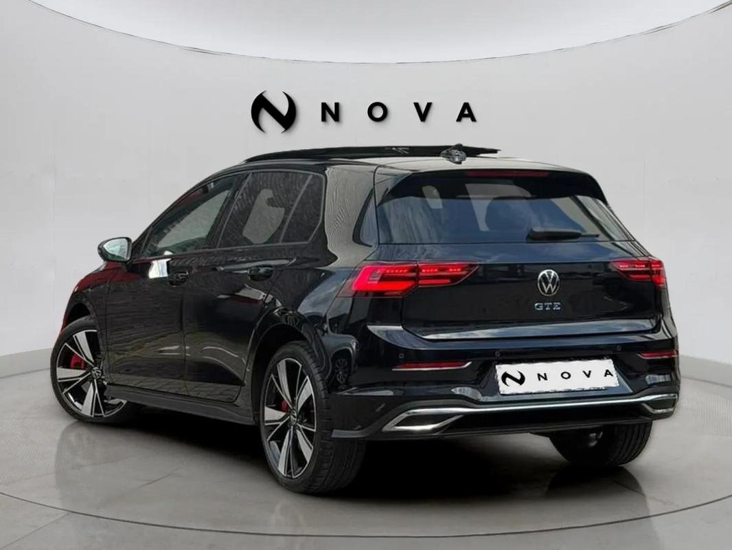 Volkswagen Golf - Photo 4