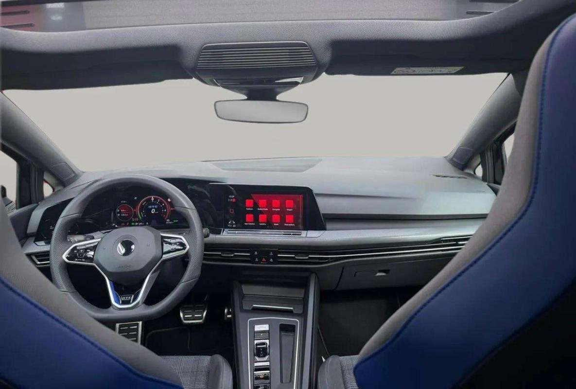 Volkswagen Golf - Photo 9