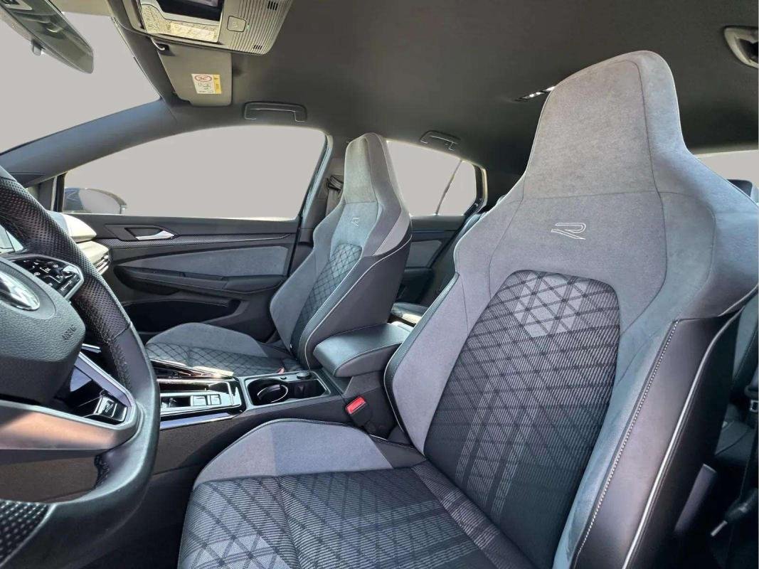 Volkswagen Golf - Photo 11