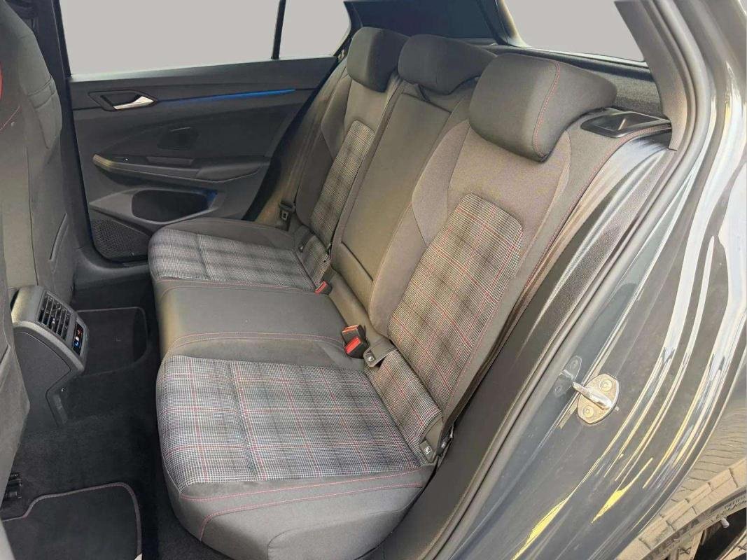 Volkswagen Golf - Photo 11