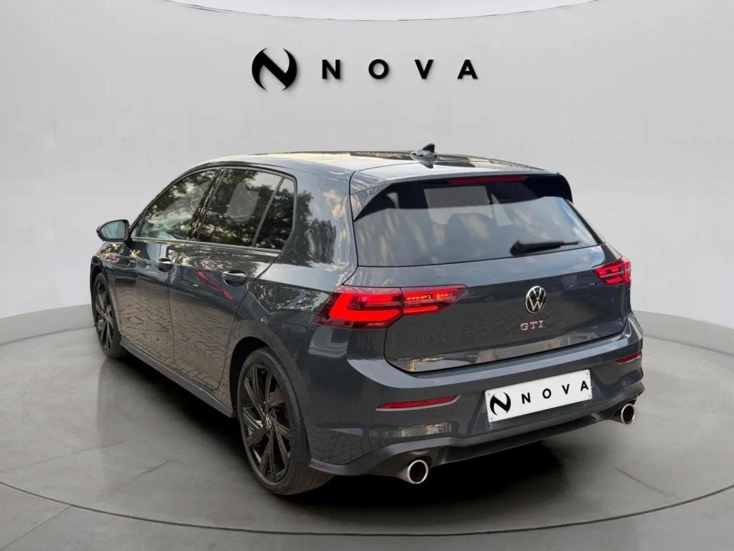 Volkswagen Golf - Photo 2