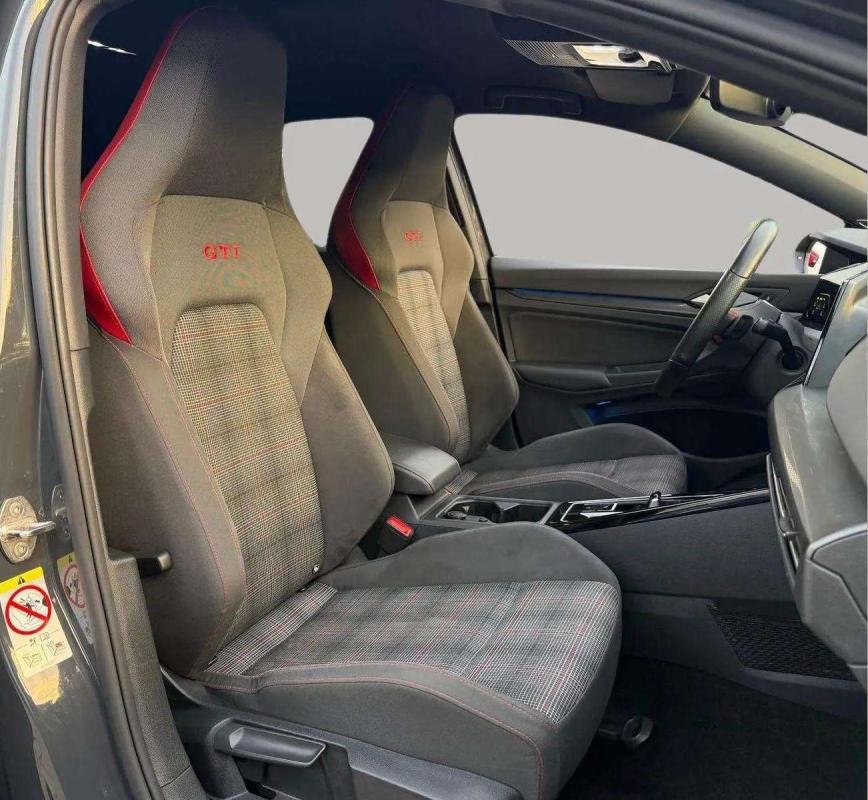 Volkswagen Golf - Photo 7