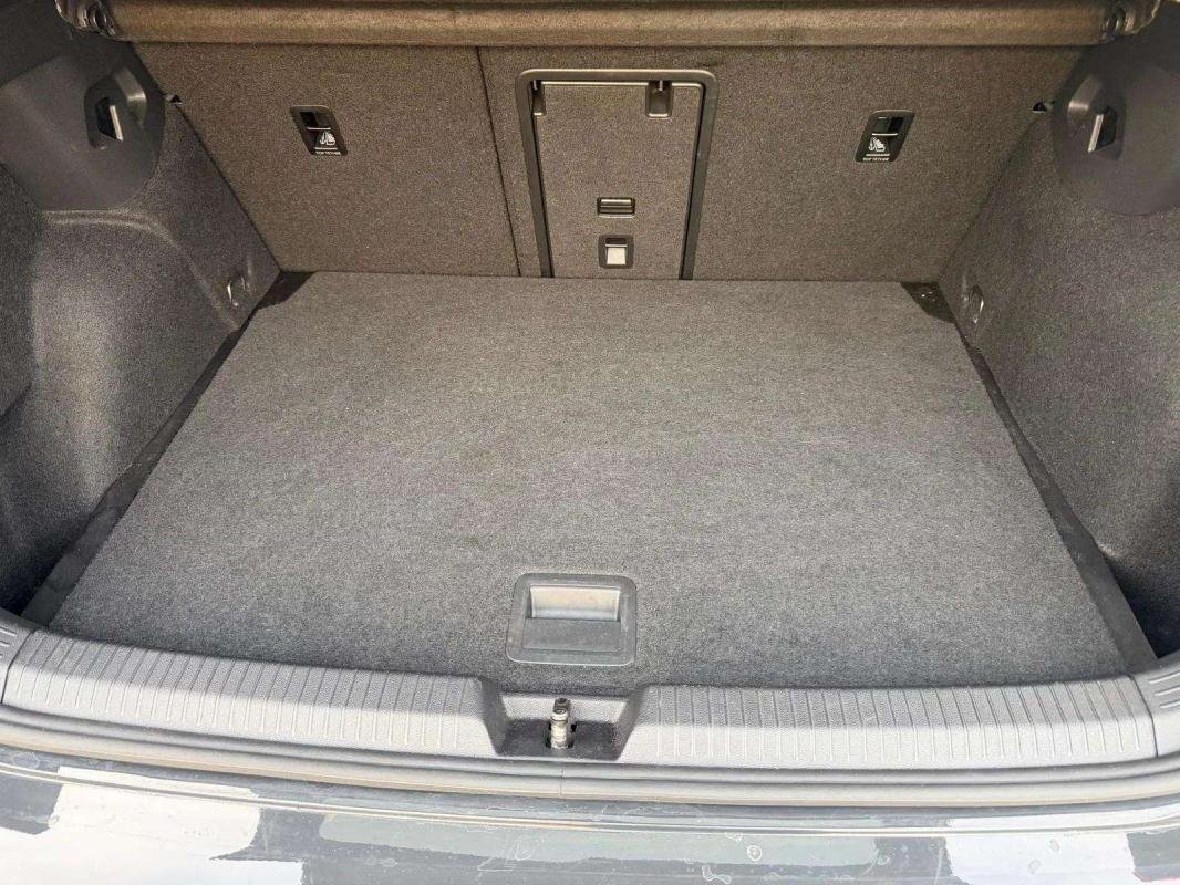 Volkswagen Golf - Photo 8