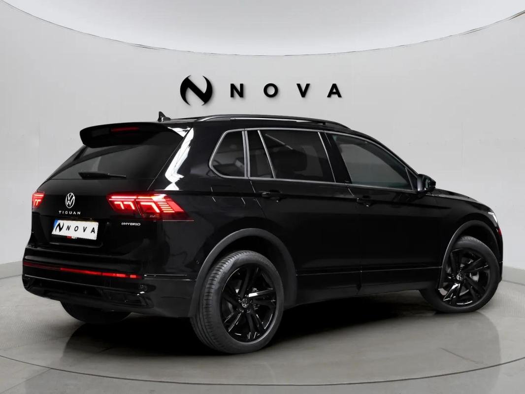 Volkswagen Tiguan - Photo 4