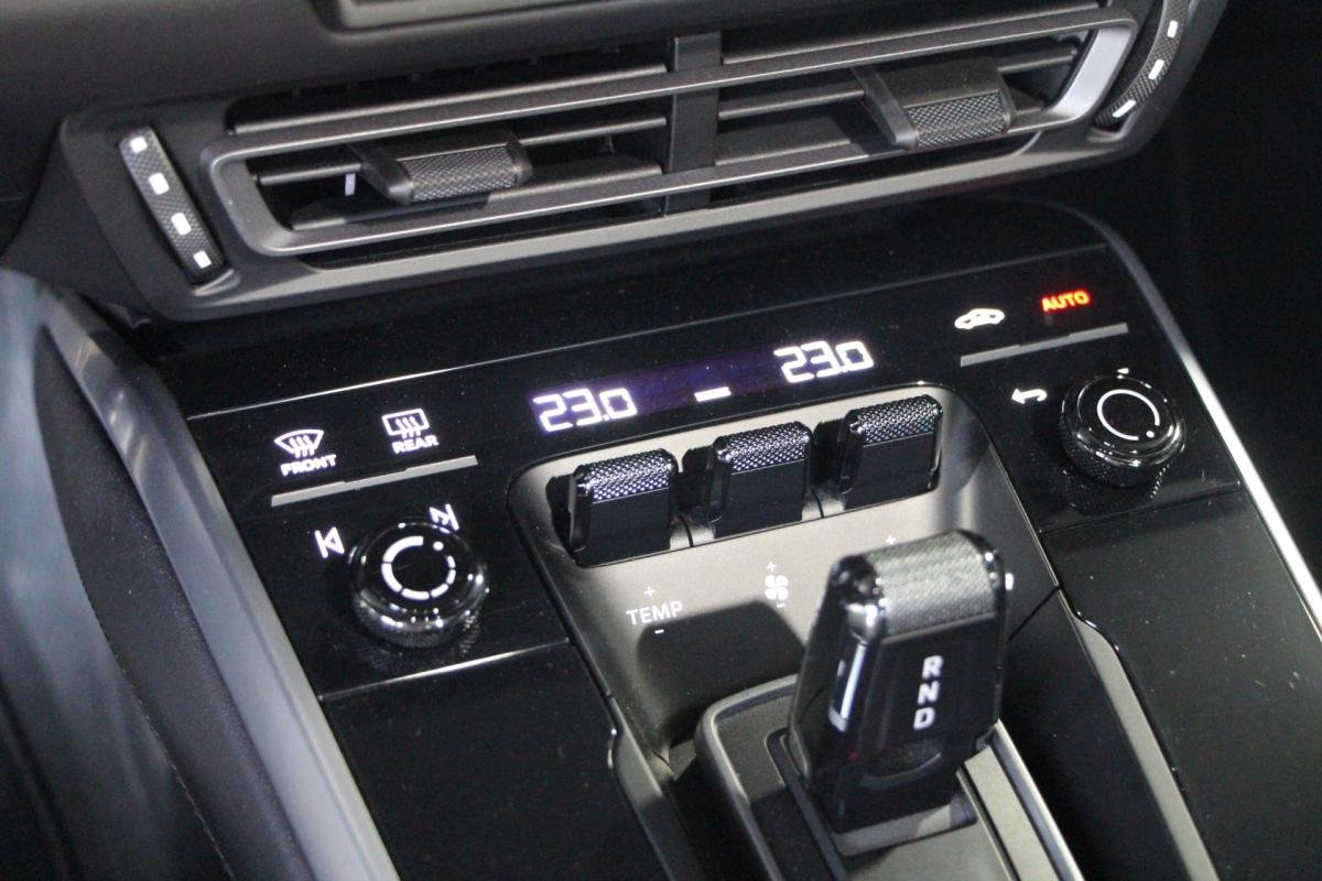 Porsche 911 - Photo 22