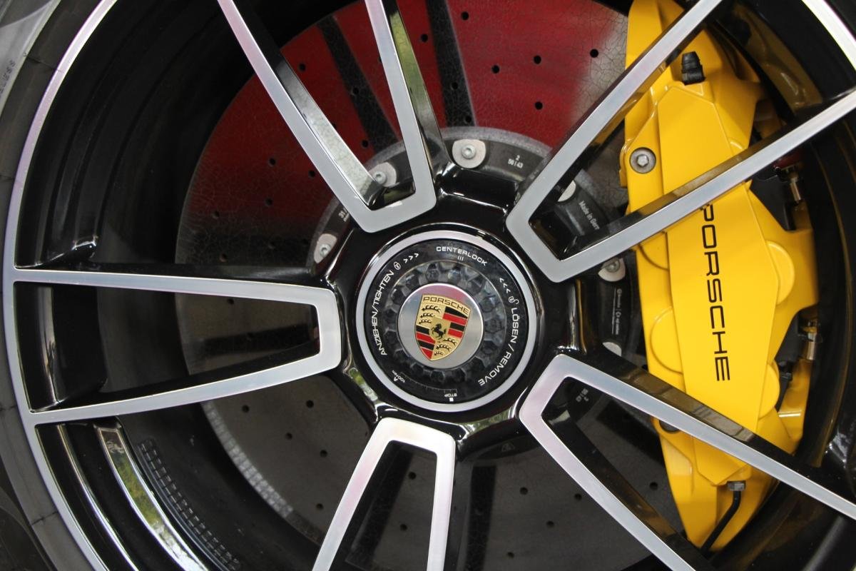 Porsche 911 - Photo 33
