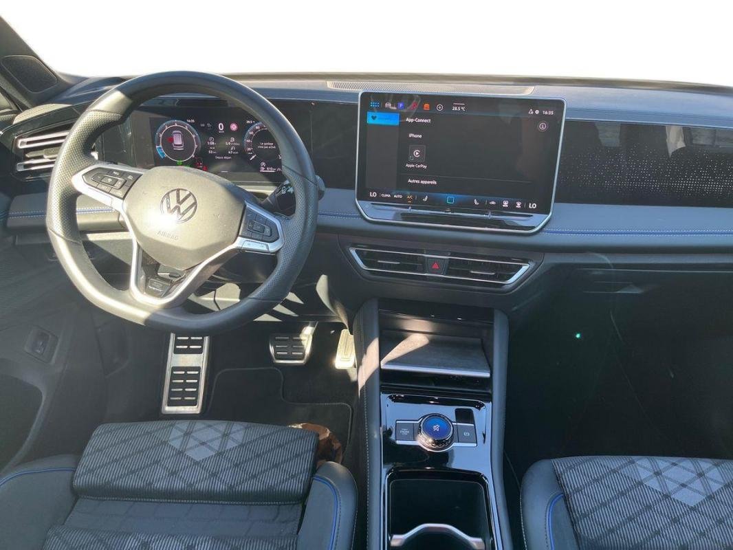 Volkswagen Tiguan - Photo 13