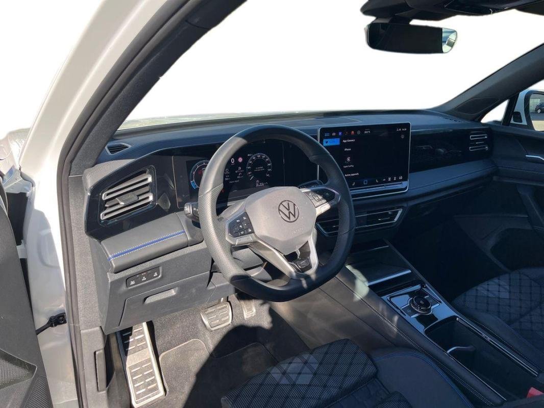 Volkswagen Tiguan - Photo 14