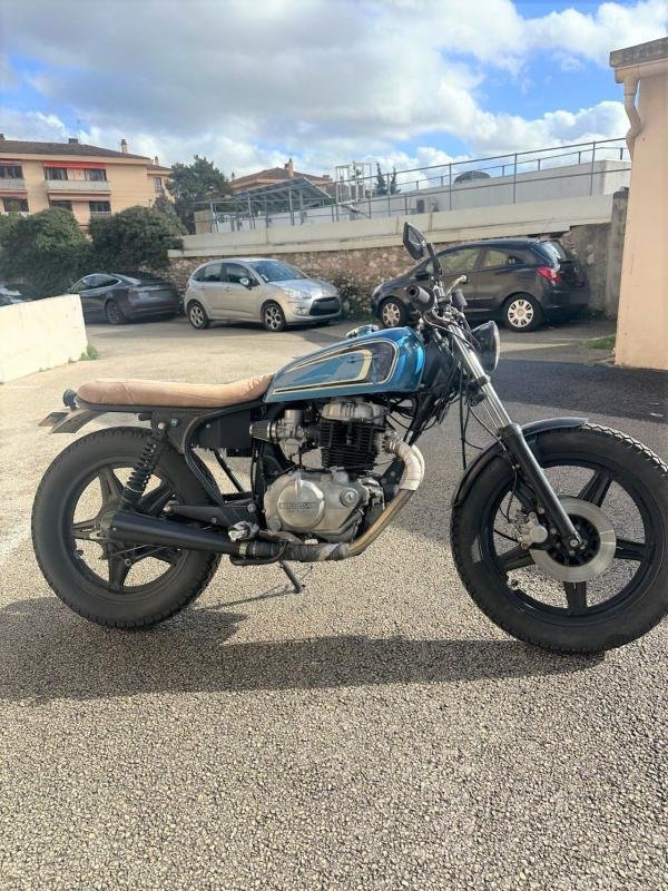 Honda CB - Photo 1