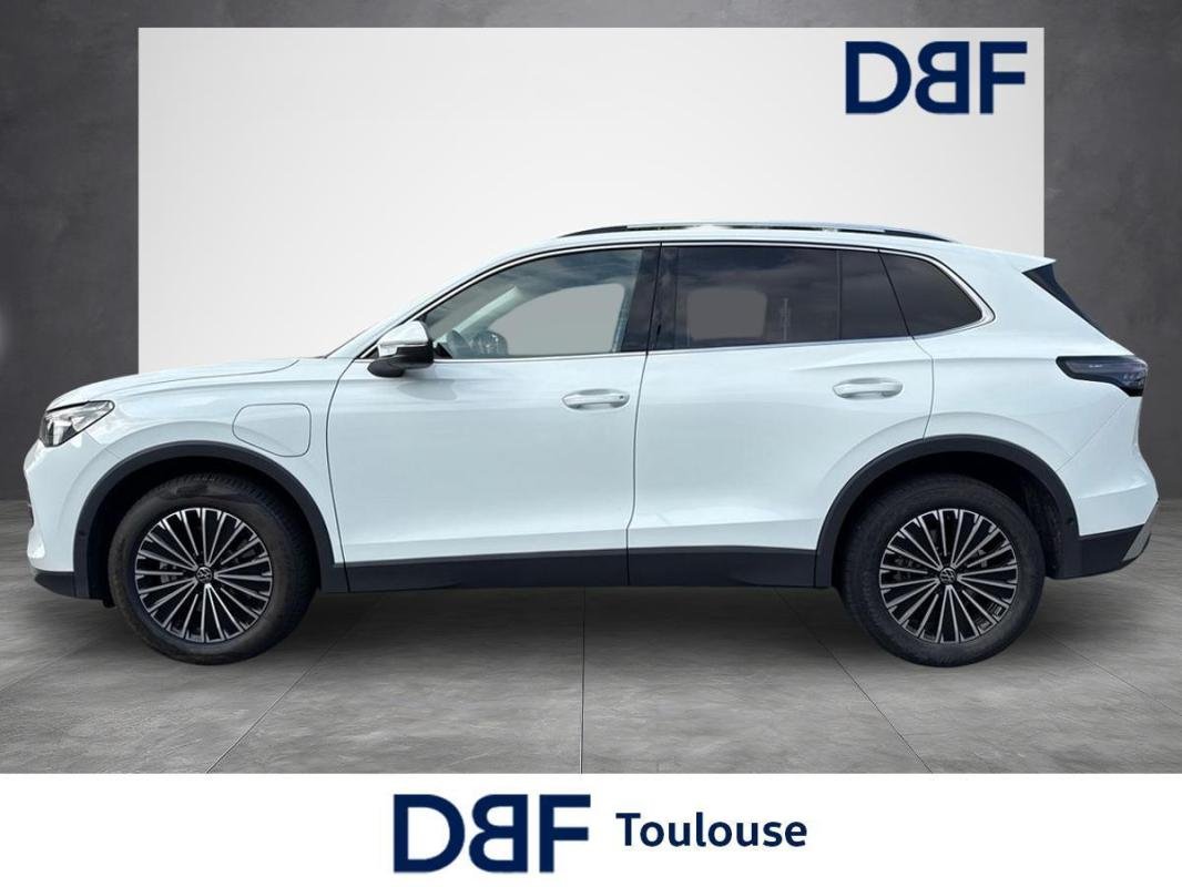 Volkswagen Tiguan - Photo 2