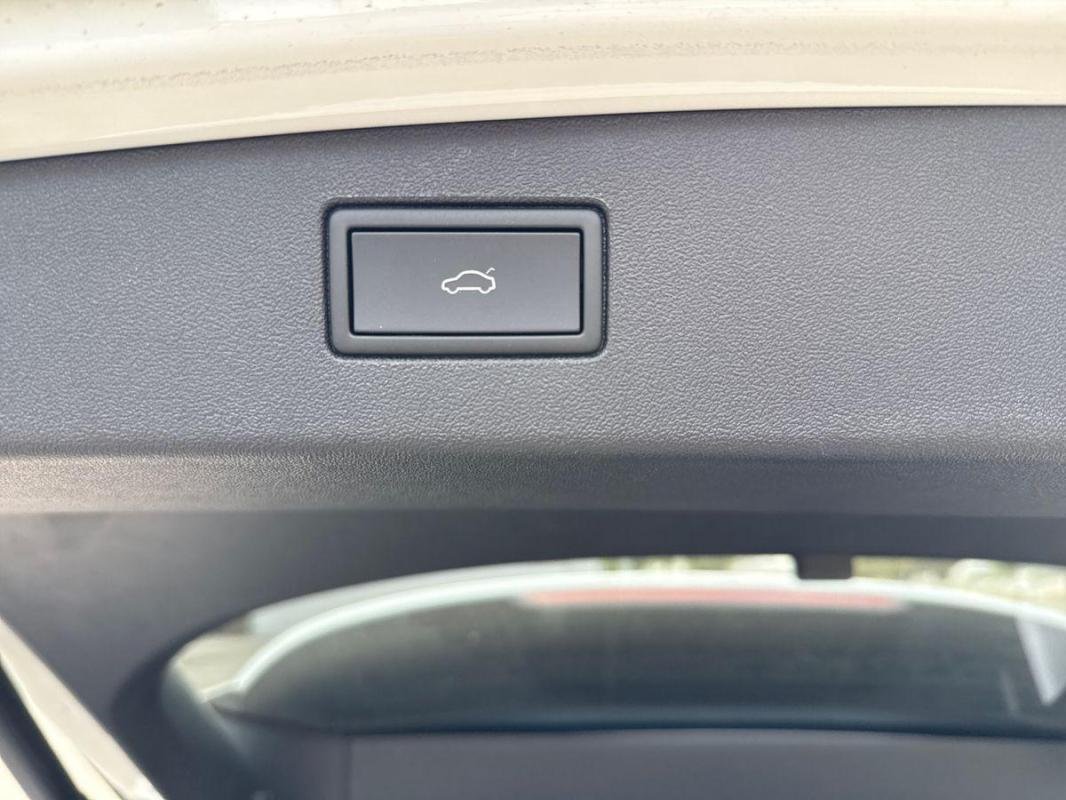 Volkswagen Tiguan - Photo 33