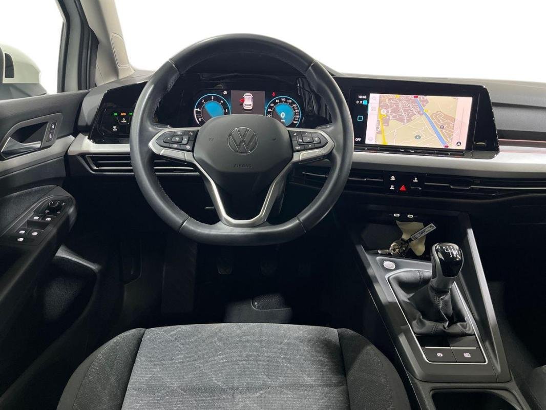 Volkswagen Golf - Photo 24