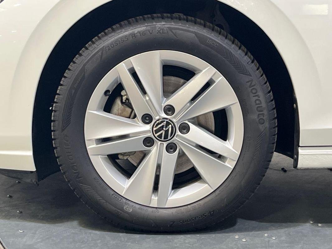 Volkswagen Golf - Photo 28