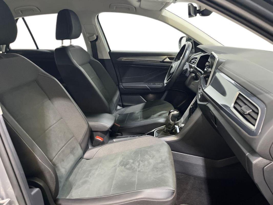 Volkswagen T-Roc - Photo 13