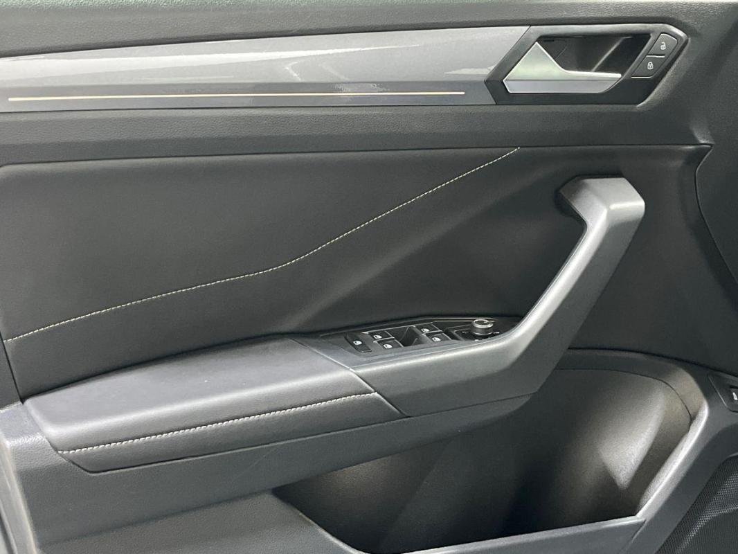 Volkswagen T-Roc - Photo 15