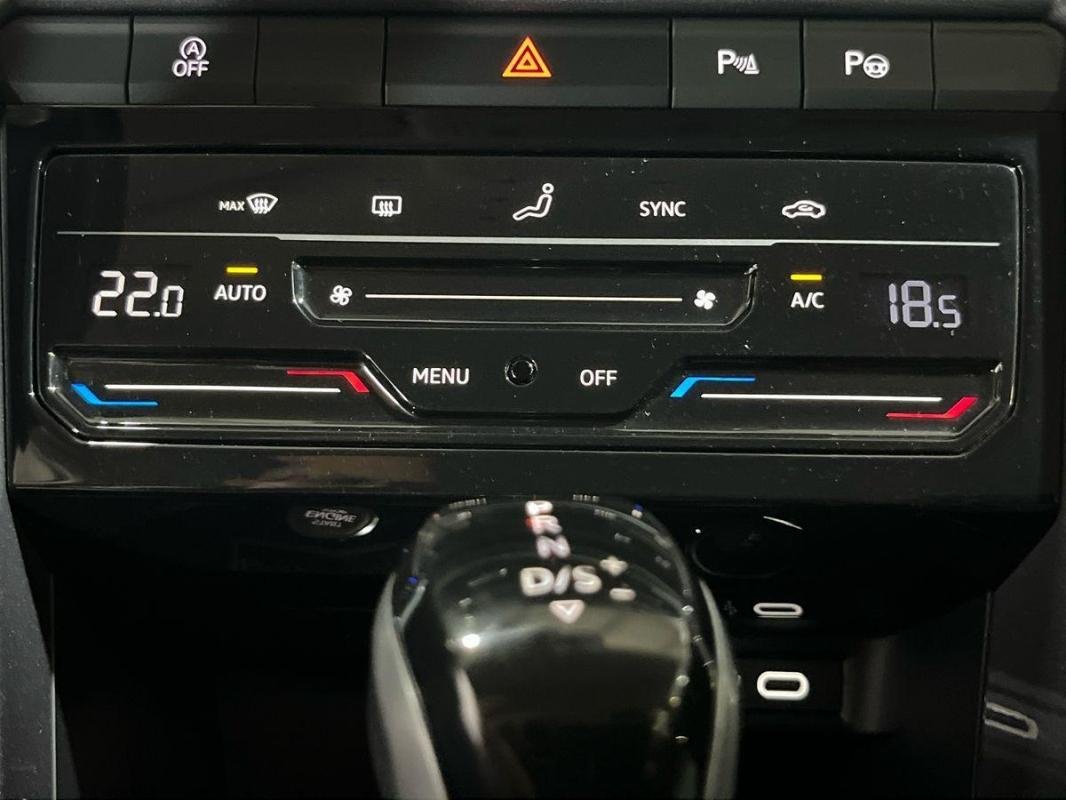 Volkswagen T-Roc - Photo 19