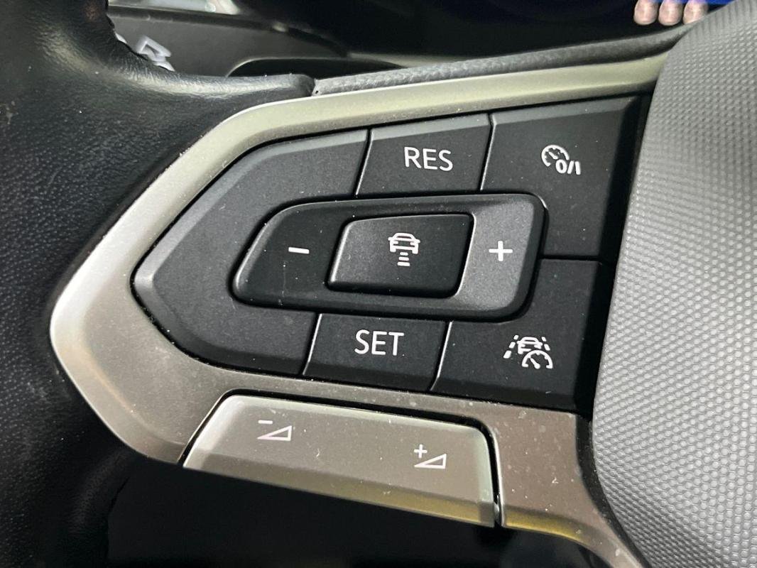 Volkswagen T-Roc - Photo 21