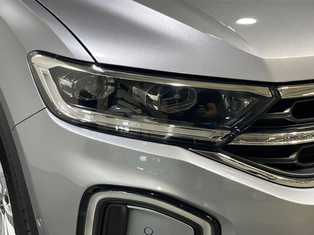 Volkswagen T-Roc - Photo 25