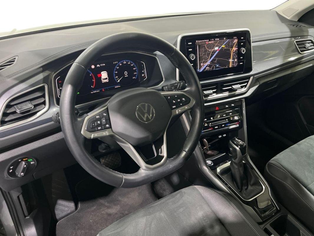 Volkswagen T-Roc - Photo 9