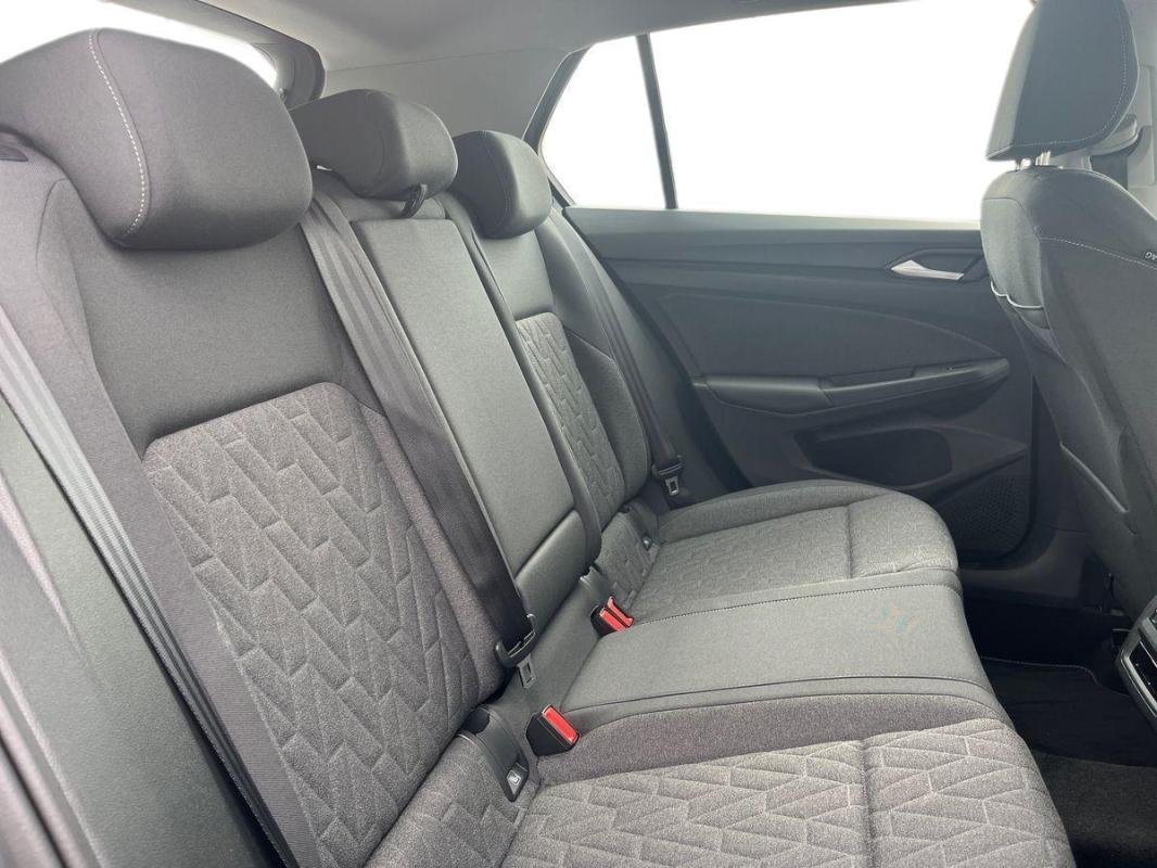 Volkswagen Golf - Photo 11