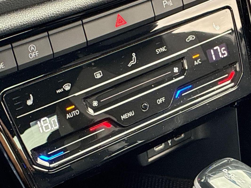 Volkswagen T-Roc - Photo 19