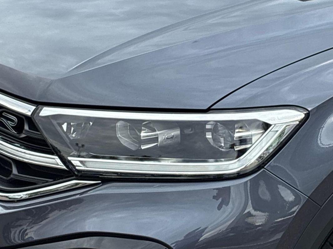 Volkswagen T-Roc - Photo 25