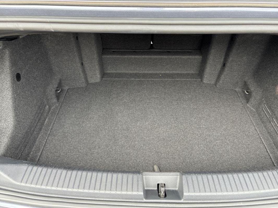 Volkswagen T-Roc - Photo 31