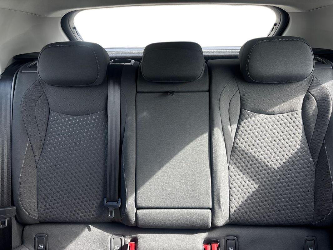 Volkswagen T-Roc - Photo 22