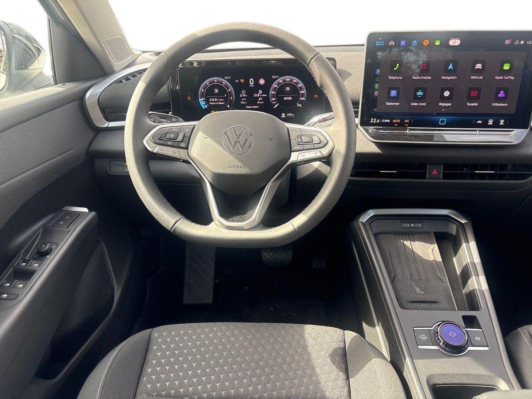 Volkswagen T-Roc - Photo 24
