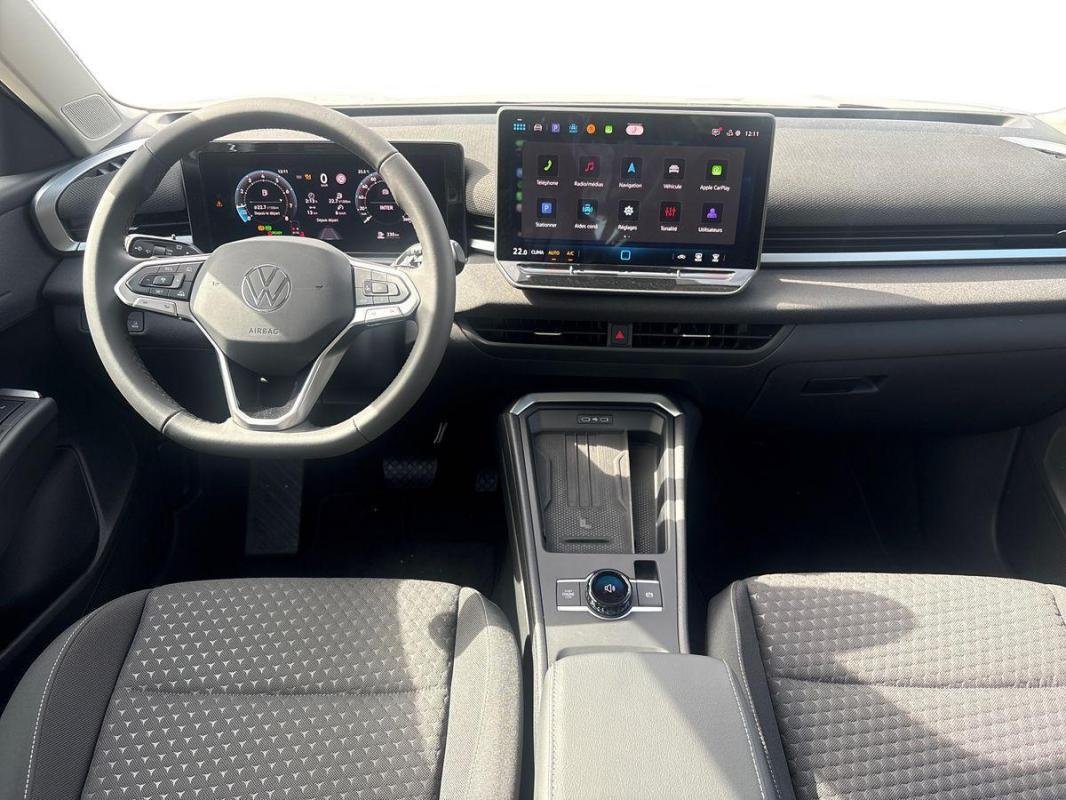 Volkswagen T-Roc - Photo 8
