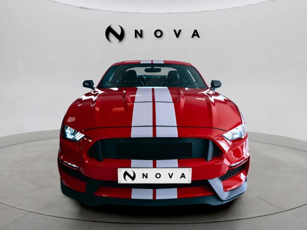 Ford Mustang - Photo 6