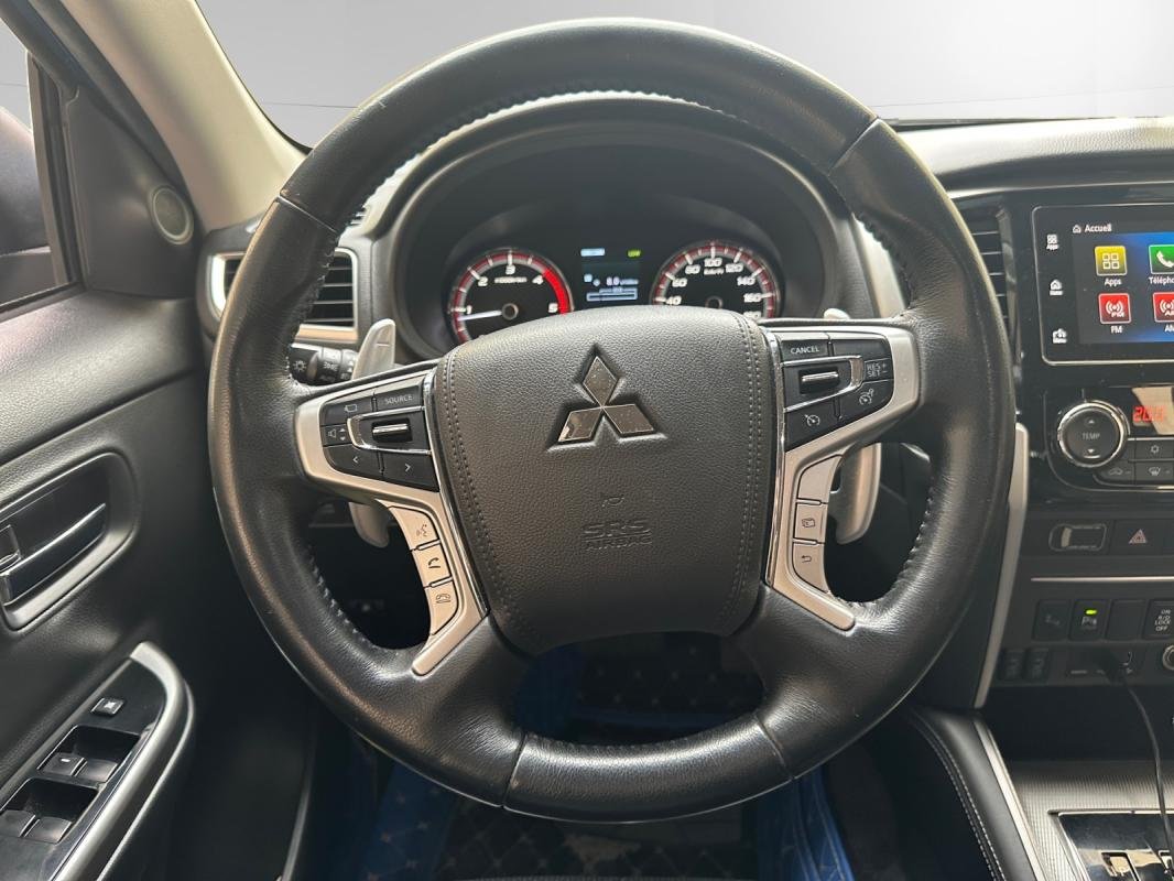 Mitsubishi L200 - Photo 12