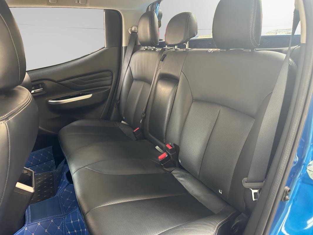 Mitsubishi L200 - Photo 19