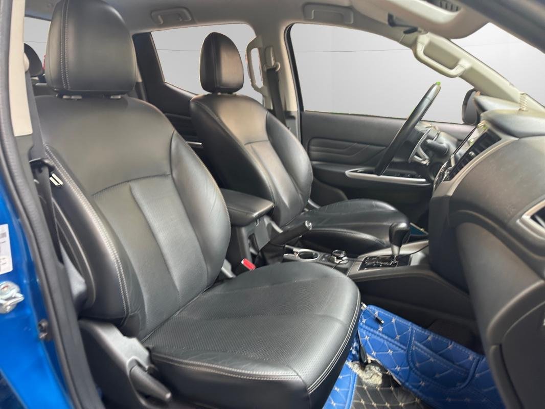 Mitsubishi L200 - Photo 21
