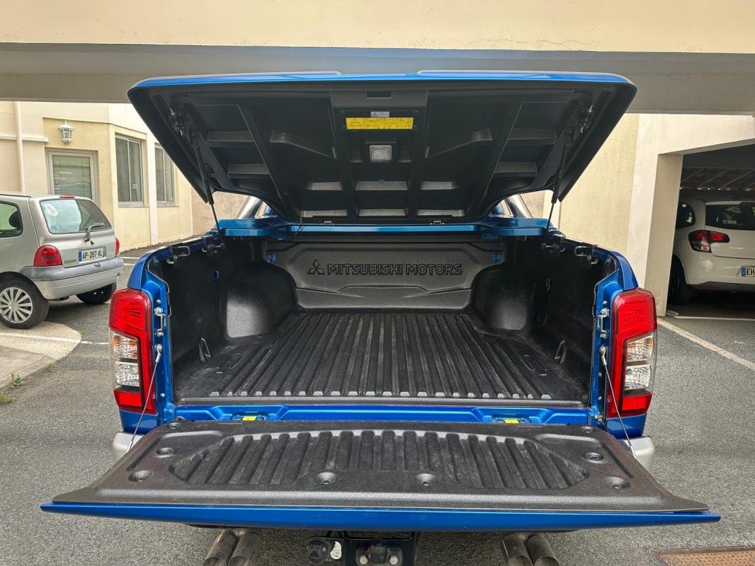 Mitsubishi L200 - Photo 23