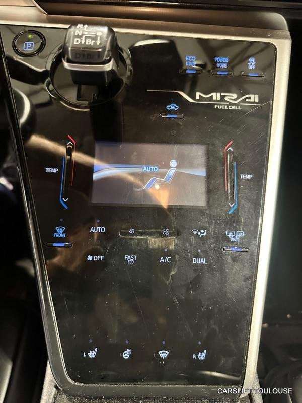 Toyota Mirai - Photo 17