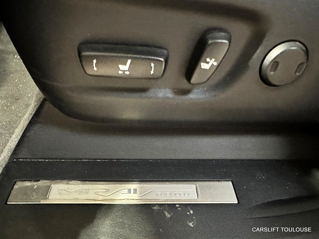 Toyota Mirai - Photo 20