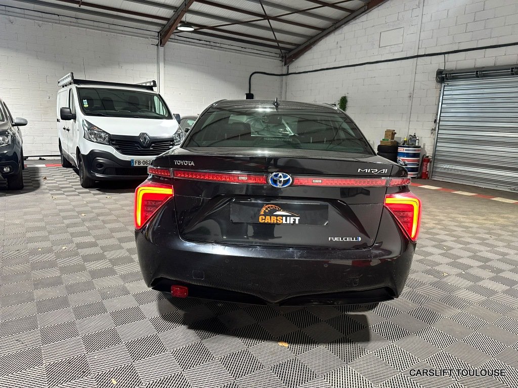 Toyota Mirai - Photo 8