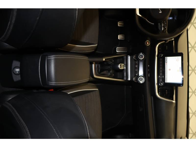 Kia Stonic - Photo 23